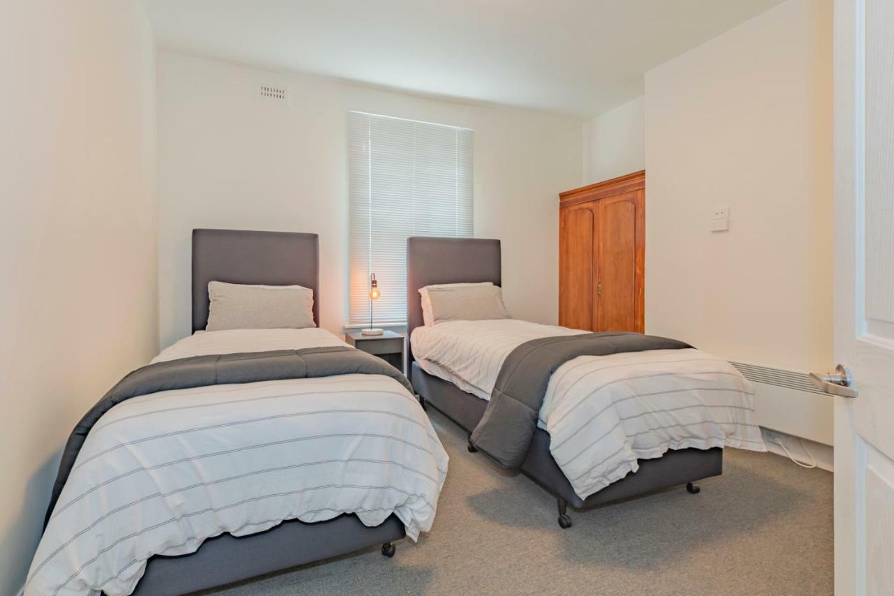 4 Bedroom House - Hobart Cbd - Free Parking - Free Wifi Экстерьер фото